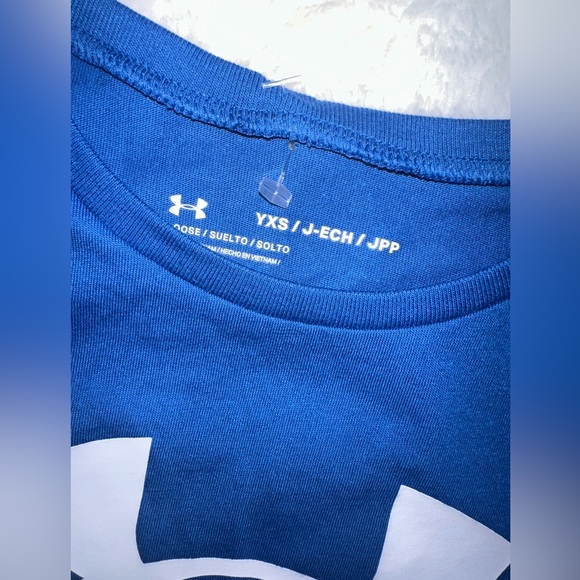NWT Girls Under Armour Shirt - Picture 3 of 4